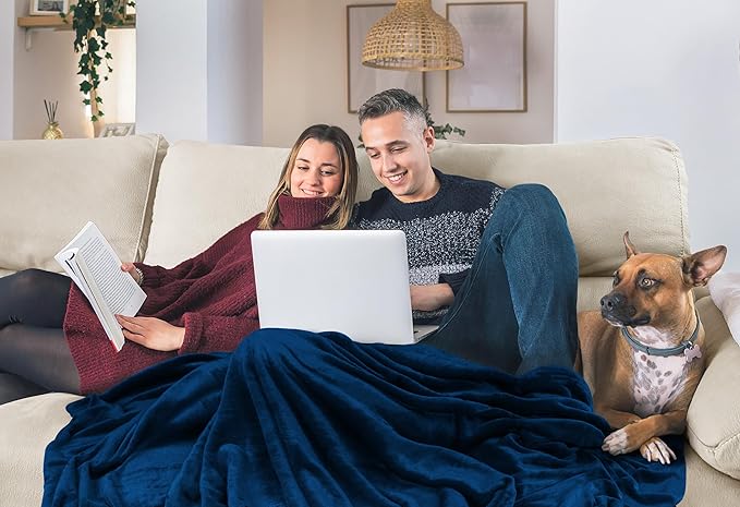 Utopia Bedding Navy 300GSM Fleece Blanket (King Size - 90x84 Inch) Luxury Soft Bed Blanket (Bulk Pack of 9)