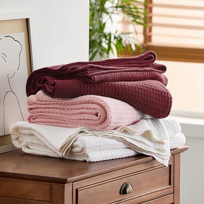 Bedsure Gentlesoft 100% Cotton Blanket Twin XL Size for College Dorm - Breathable and Soft, Waffle Weave Twin Blanket for Summer, Dorm Room Essentials, Red, 66x90 inches