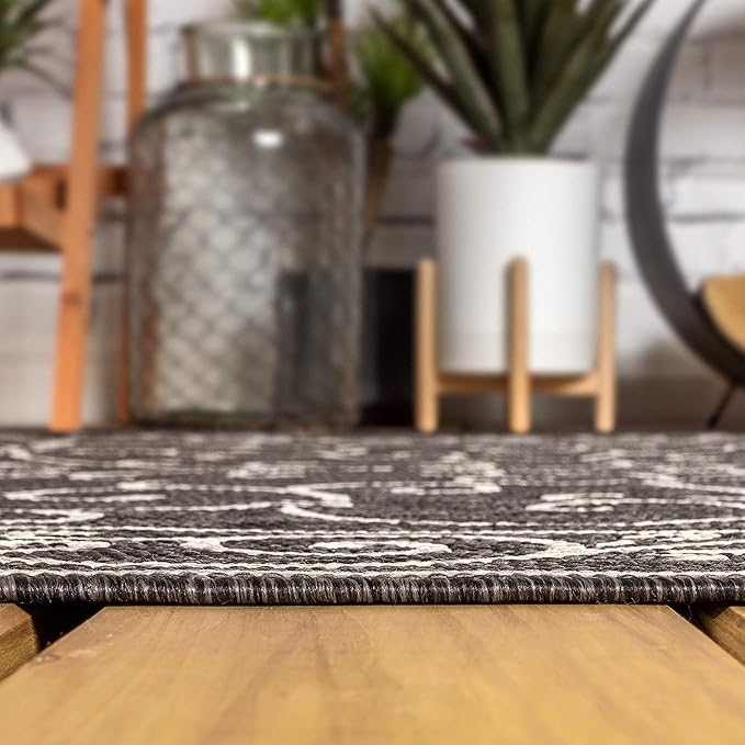 JONATHAN Y Vintage Filigree Indoor Outdoor Round Area Rug 9 Ft Black/Gray, Charleston Textured Weave for Backyard, Patio, Porch, Easy-Cleaning, High Traffic, Pet-Friendly, Non-Shedding (SMB106G-9R)
