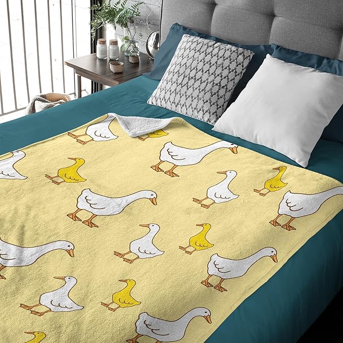 Duck Blanket Soft Blankets and Throws Flannel Cozy Lightweight Quilt Gift Perfect for Bed Sofa Couch-120 x90 Extra Large for Family