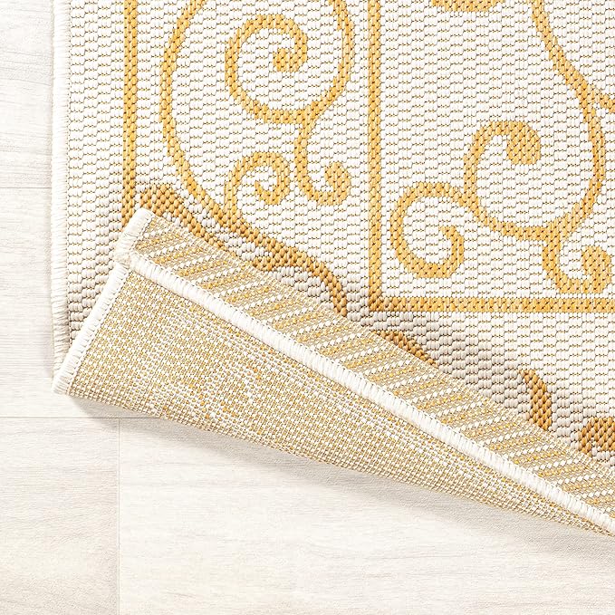 JONATHAN Y Vintage Filigree Indoor Outdoor Round Area Rug 5 Ft Cream/Yellow, Charleston Textured Weave for Backyard, Patio, Porch, Easy-Cleaning, High Traffic, Pet-Friendly, Non-Shedding (SMB106M-5R)