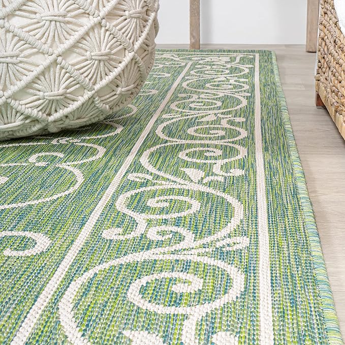 JONATHAN Y Vintage Filigree Indoor Outdoor Square Area Rug 5X5 Green/Ivory, Charleston Textured Weave for Backyard, Patio, Porch, Easy-Cleaning, High Traffic, Pet-Friendly, Non-Shedding (SMB106K-5SQ)